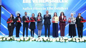 Malatyalı hemşireye 44 yıllık emeği için büyük onur
