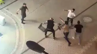 Esenyurt sokaklarında tekme tokat kavga