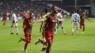 Karşıyaka'nın golcüsü Ömer Faruk kararını vermek için bekliyor