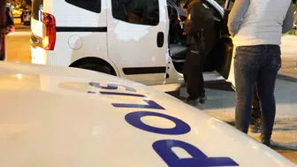 Aksaray sokaklarında gece yarısı geniş çaplı denetim
