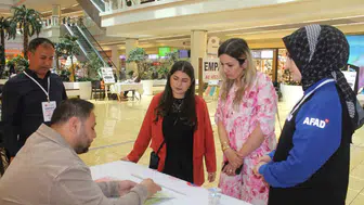 Kayseri'de engelli hayatını anlamak için empati parkuru kuruldu