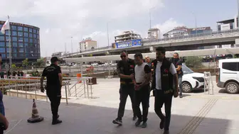 Trafikte sellektör kavgası üç can aldı