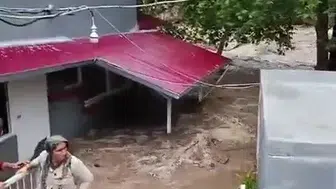 Hatay'da dere taştı evleri su bastı