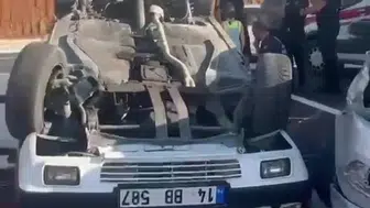 Akçakoca hastane kavşağında iki otomobil çarpıştı