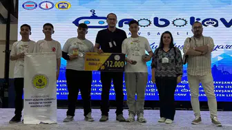 Kütahyalı gençler robot yarışmasında zirveye yerleşti