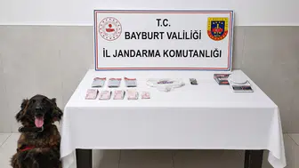 Bayburt'ta uyuşturucu operasyonu 3 kişi yakalandı