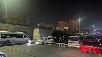 Küçükçekmece'de kaçan araç polise ateş açtıran bir kovalamaca yarattı