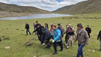 Karlıova kırsalında düşerek yaralanan kişiyi ekipler kurtardı