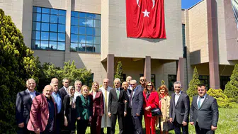 Bakan Uraloğlu mezun olduğu üniversitede fahri doktora aldı