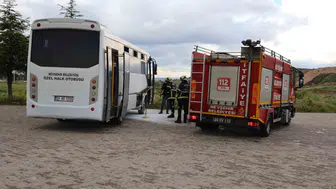Nevşehir Üniversite durağında korkutan otobüs yangını