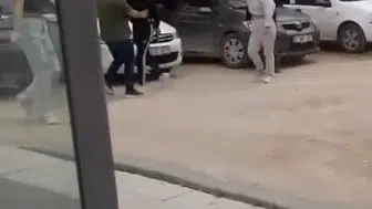 Afyon’da bıçaklı dehşet anları