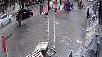 Adana'da kasklı hırsızın telefon bayisi soygunu kısa sürdü