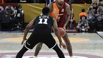 Beşiktaş ve Galatasaray yarı final bileti için sahaya iniyor
