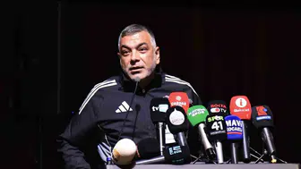 Kocaelispor kongresinde taraftardan yönetim eleştirisi