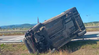 Bafra yolunda kaza 3 kişi hastanelik oldu