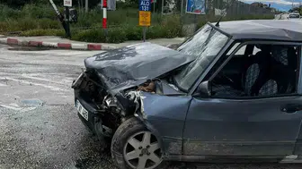 Burdur’da okul servisi ile otomobilin karıştığı kazada 7 kişi yaralandı