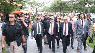 Ümit Özdağ Kayseri sanayicisi ve esnafıyla bir araya geldi