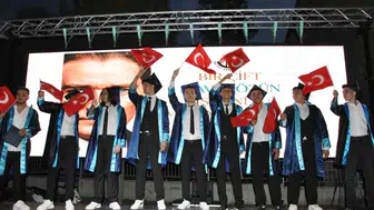 Salihli Anadolu Lisesi 102 öğrencisini uğurladı