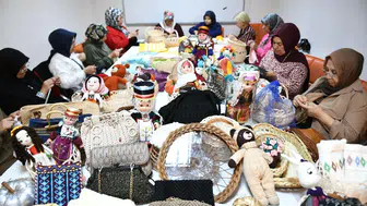 Yeşilyurtlu kadınlar el emeği ürünlerini gelire dönüştürüyor