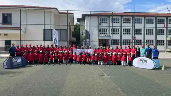 Manisalı öğrenciler hokey sopasıyla tanıştı