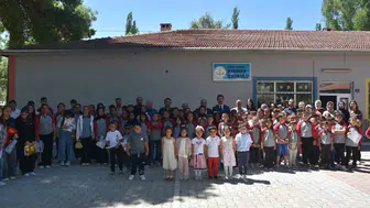 Tomarza’da karne günü öğrenciler ve protokol bir araya geldi