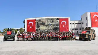 Türk Kara Kuvvetleri İzmir’de 2235’inci yaşını kutladı