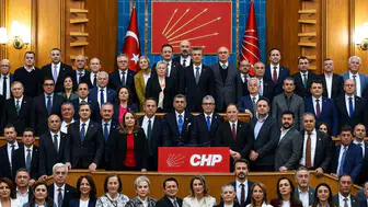CHP kulisleri çok hareketli: 106 vekil yeni parti için gün sayıyor!