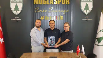 Muğlaspor Briç takımı liderlik koltuğuna yerleşti