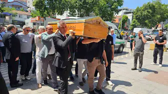 Gölcük Belediyesi mesai arkadaşını dualarla son yolculuğuna uğurladı