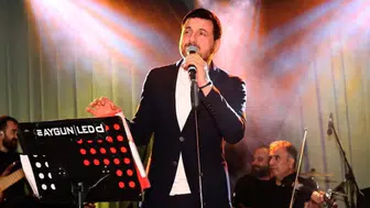 Davut Güloğlu ilk kez dede olma sevincini paylaştı