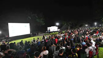 Milli maç heyecanı Antalya deniz kıyısına taşınıyor