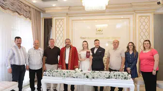Pursaklar Belediyesi özel takvimli nikahlar için mesai yaptı