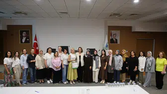 Kartepe Belediyesi çalışanlarına zorluklarla başa çıkma eğitimi verildi