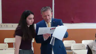 Kars’ta öğrencilerin karne heyecanı başladı