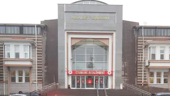 Çubuk’ta sokak kavgası kanlı bitti