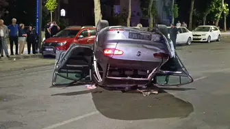 Kahramanmaraş’ta yarışan iki otomobilin kazasında 5 kişi yaralandı