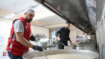 Elazığ sokaklarında Kızılay bereketi