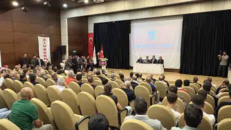 Sivasspor yönetim kriziyle baş başa kaldı