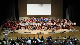 Denizli voleybolda şampiyonlarını görkemli törenle kutladı