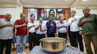 Cemil Tugay Karşıyaka'daki aşure buluşmasına katıldı