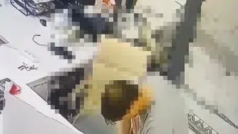 Hopa’da iş yeri hırsızlığı kameraya yakalandı