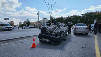Niğde Selçuklu Caddesi’nde kaza sonucu bir kişi hastaneye kaldırıldı