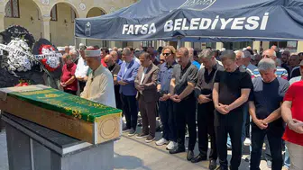 Sanat dünyasının acı kaybı Altun Arıca toprağa verildi