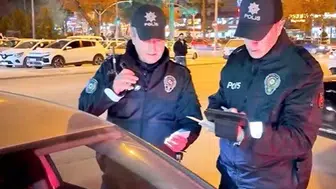 Isparta sokaklarında polis denetimi Binlerce kişi kontrol edildi