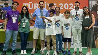 Manisalı genç yetenekler robot yarışmasında Avrupa biletini kaptı