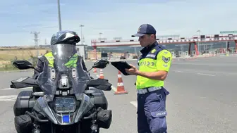 Çanakkale yollarında jandarma sıkı denetim yaptı