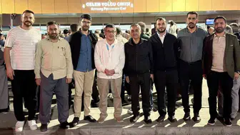 Vanlı hacılar kutsal yolculuklarını tamamlayıp evlerine ulaştı