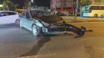 Ehliyetsiz sürücünün kırmızı ışık ihlali 82 bin liraya mal oldu