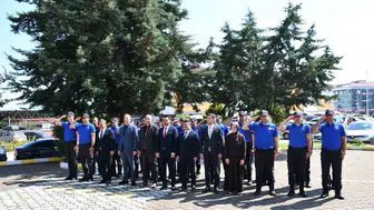 Vezirköprü cezaevi çalışanları ilk kez kendi günlerini kutladı