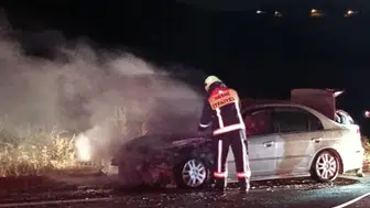Besni yolunda korkutan araç yangını